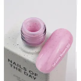 NOTD. Гель-лак Let's special Blossom, #207, 10 ml #2