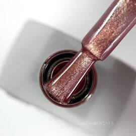SAGA. Cat's Eye Gel Polish "Amber Cat", #05, 10 ml. Гель-лак "Котяче око" — SAGA, NAILSMADE