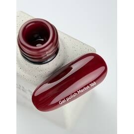 NOTD. Gel Polish Merlot #166, 10 ml, sytě třešňovo-švestková — NAILS OF THE DAY (NOTD), NAILSMADE