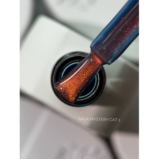SAGA. Cat's Eye Gel Polish "Mystery Cat", #01, 10 ml. Гель-лак "Котяче око"
