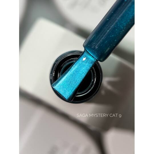 SAGA. Cat's Eye Gel Polish "Mystery Cat", #09, 10 ml. Гель-лак "Котяче око"