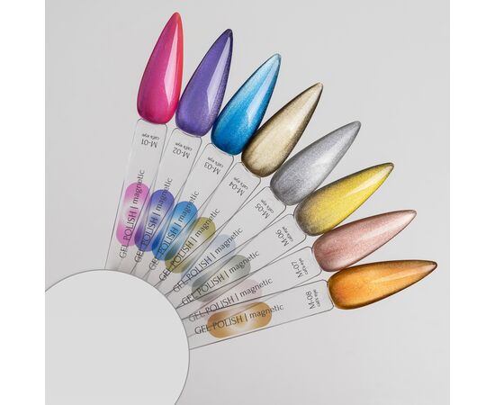 ADORE. Cat's Eye Gel Polish, #M-06, 8 ml. Гель-лак "котяче око" на вітражній основі, зелено-оливковий нефрит #2