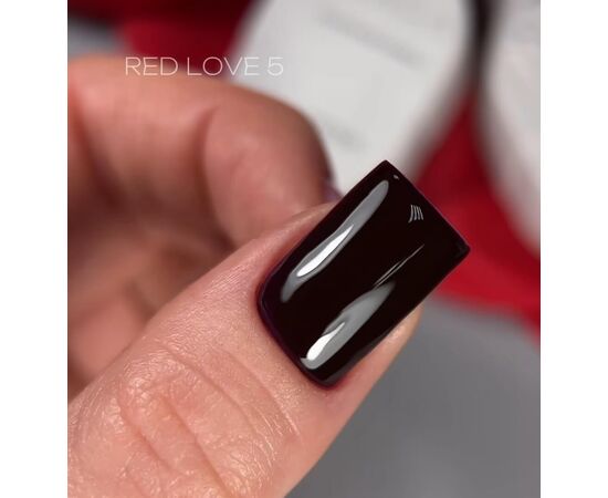 SAGA. Gel Polish "Love Red", #05, 10 ml. Гель-лак #3