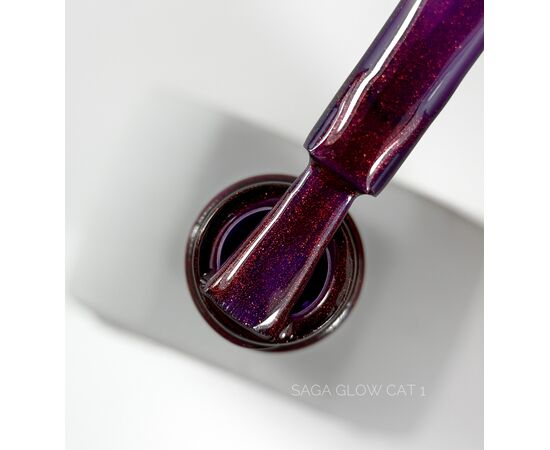 SAGA. Cat's Eye Gel Polish "Glow Cat", #01, 10 ml. Гель-лак "Котяче око" #1