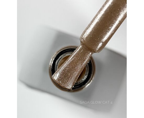 SAGA. Cat's Eye Gel Polish "Glow Cat", #04, 10 ml. Гель-лак "Котяче око" #1