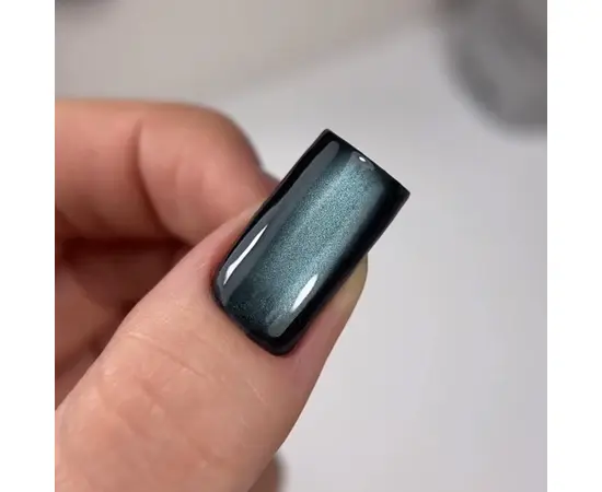 SAGA. Cat's Eye Gel Polish "Dream Cat", #08, 10 ml. Гель-лак "Котяче око" кришталевий #3