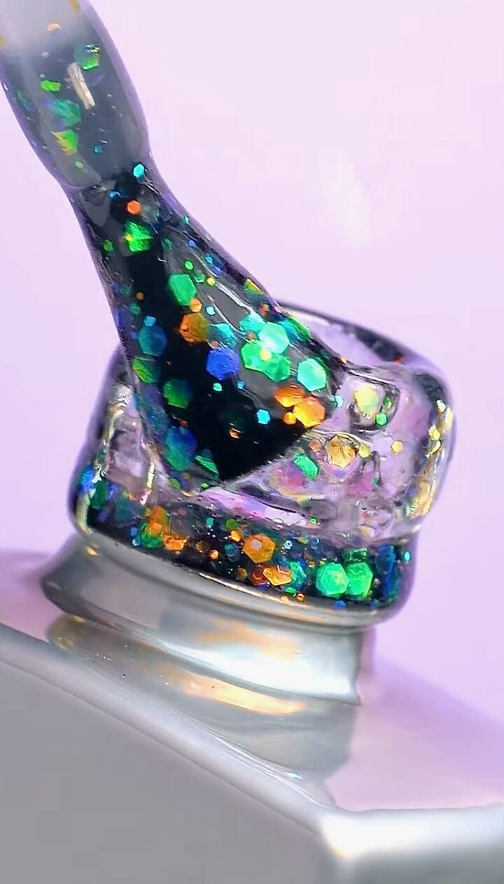 DNKa’. "Unicorn" Top coat, 12 ml, топ з голографічними часточками #2
