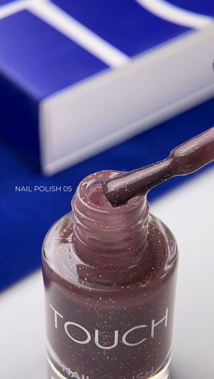 TOUCH. Nail Polish, #05, 8 ml. Лак для нігтів, пильно-рожевий з блискучими частинками #3