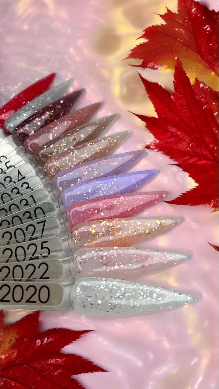 MOON FULL. Rubber Base, Silena #2030, 8 ml. Gummifarbige Basis mit silberner Folie, lila #2