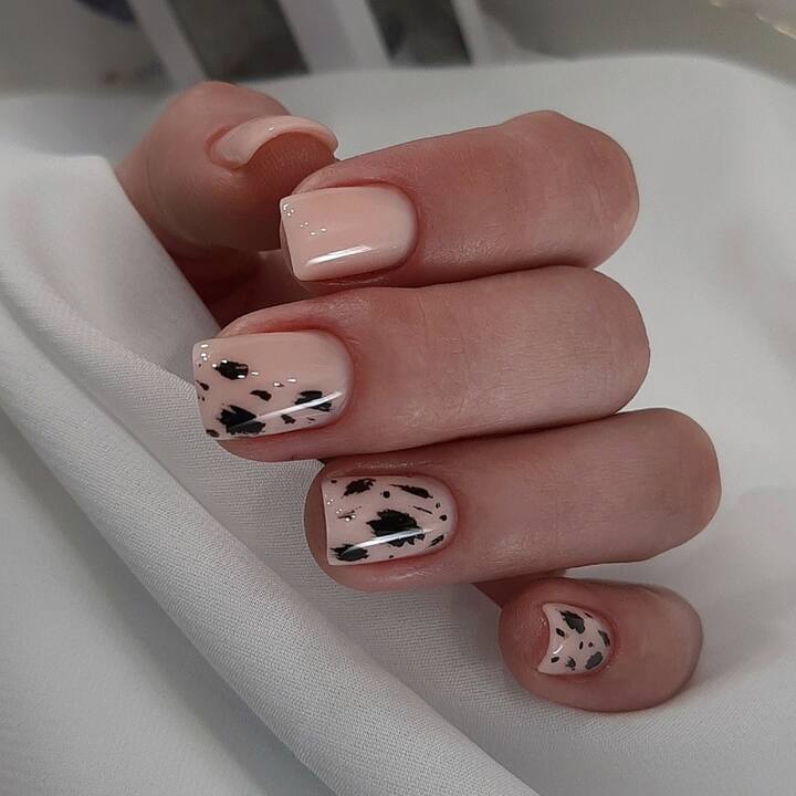 NOTD. Bottle Gel #4, Pale Beige, 10 ml, gel líquido extra-forte, bege leitoso #5