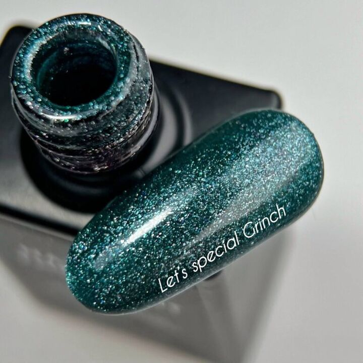 NOTD. "Let's Special" , Gel Polish, Grinch, #331, смарагдово-зелений із дрібним шимером, 10 ml #3