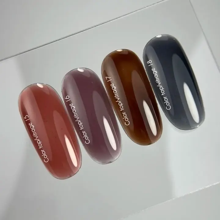 NOTD. Color Top, Vitrage #18, 10 ml. Вітражний топ без липкого шару, напівпрозорий графітовий сіро-чорний #3