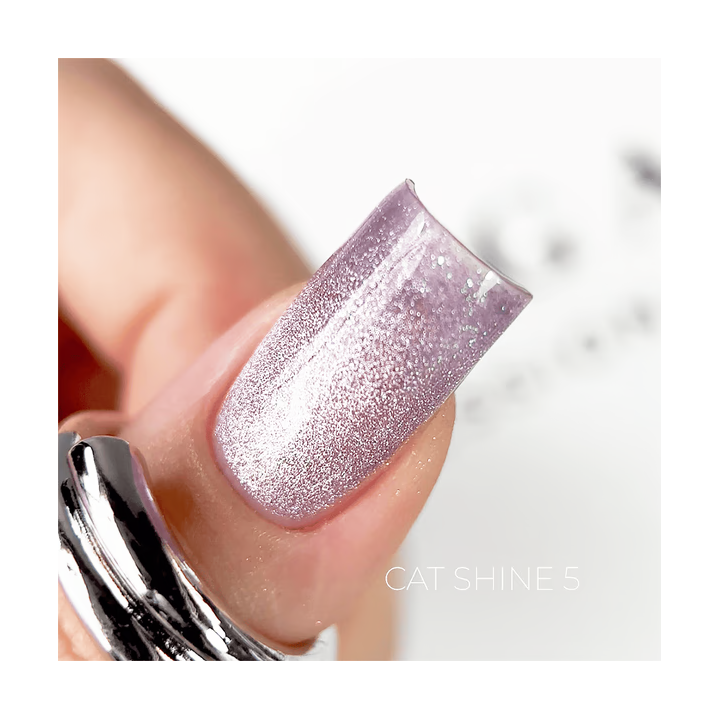 SAGA. Cat's Eye Gel Polish "Cat Shine", #05, 10 ml. Гель-лак "Котяче око" #3