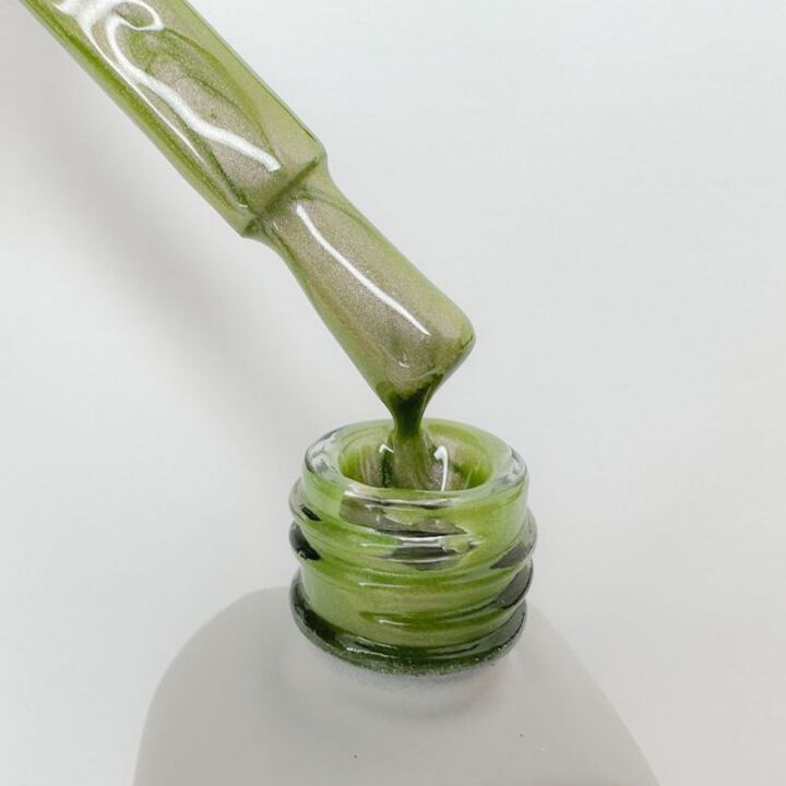 SAGA. Cat's Eye Gel Polish "Smoothie Cat", #04, 10 ml. Гель-лак "Котяче око" хамелеон #2