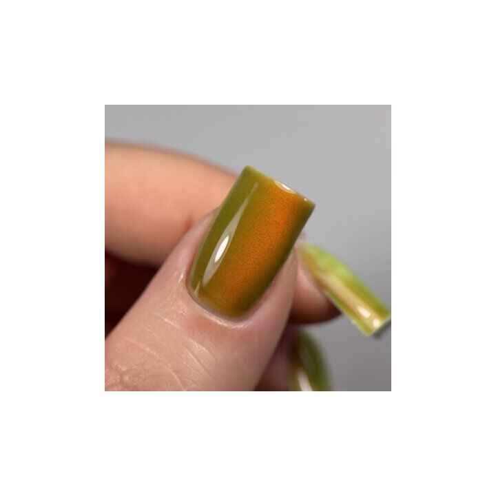 SAGA. Cat's Eye Gel Polish "Smoothie Cat", #06, 10 ml. Гель-лак "Котяче око" хамелеон #3