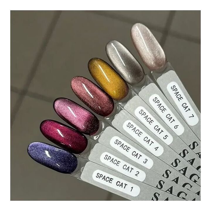 SAGA. Cat's Eye Gel Polish "Space Cat", #07, 10 ml. Гель-лак "Котяче око" #4