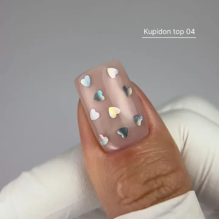 NOTD. "Kupidon" Top #04, 10 ml, top z holograficznymi serduszkami #3