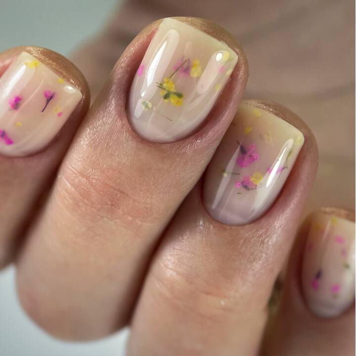 SAGA. Liquid Floral Gel, 15 ml, #04. Рідкий гель для укріплення та нарощування з сухоцвітами #2
