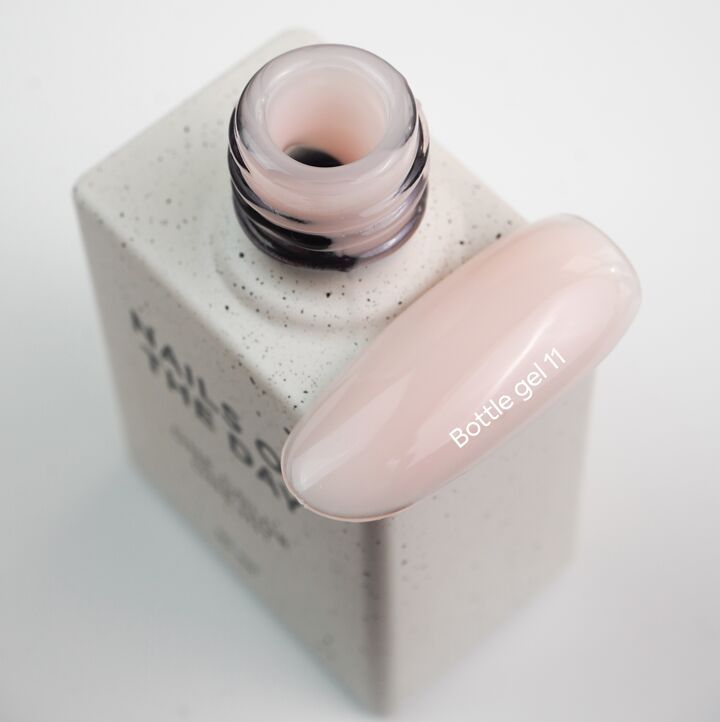 NOTD. Bottle Gel #11, Taupe, 10 ml, gel liquide extra-fort, taupe #2