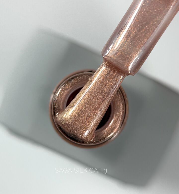 SAGA. Cat's Eye Gel Polish "Silk Cat", #03, 10 ml. Гель-лак "Котяче око" з перламутром #2