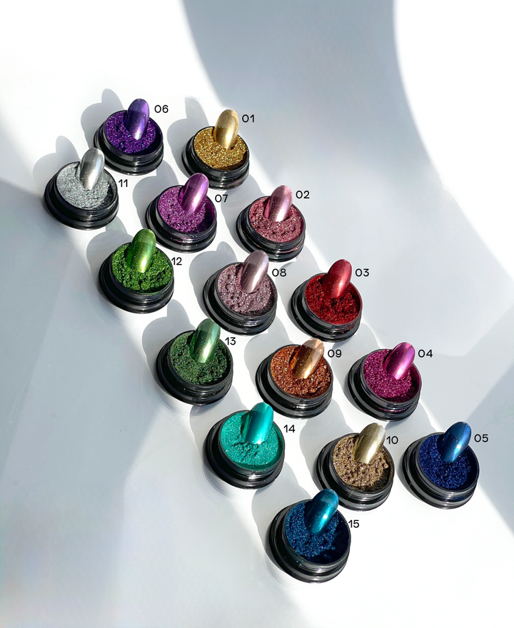 ADORE. Metallic Powder #03, 0.5 g. Pó metálico, vermelho #7