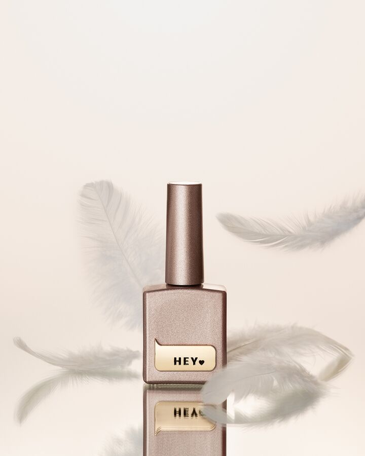 HEYLOVE. Cat's Eye Gel Polish, Charm, 15 ml, gel polish "Olho de Gato", bege escuro #2