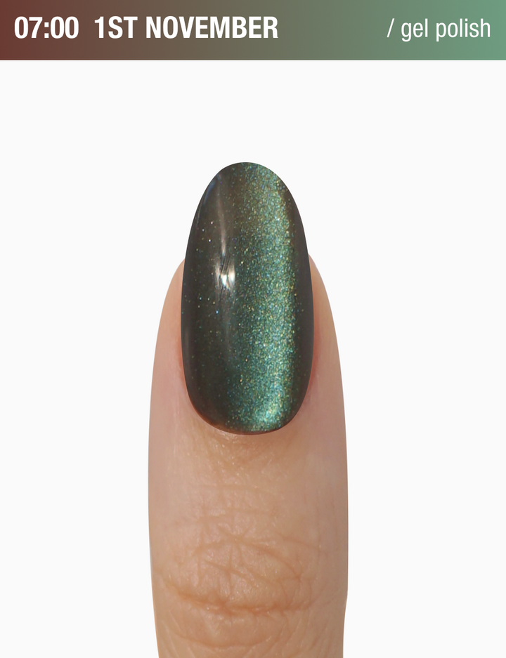 ADORE. Cat's Eye Gel Polish, 07:00, 12 ml. Гель-лак "котяче око" шовковий, смарагдовий — Adore Professional, NAILSMADE