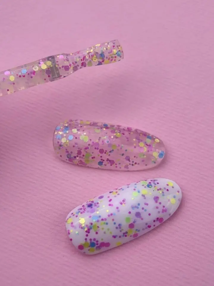 LUNAmoon. Confetti Top Coat, 13 ml, top avec des hexagones colorés #4