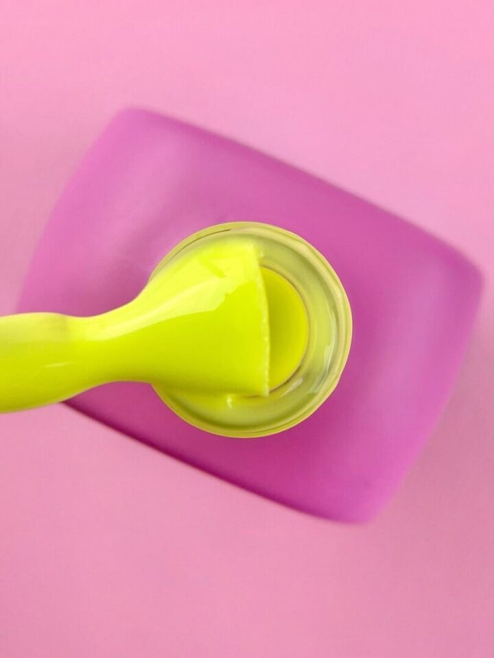LUNAmoon. Neon Base #4, 13 ml, base neón #4