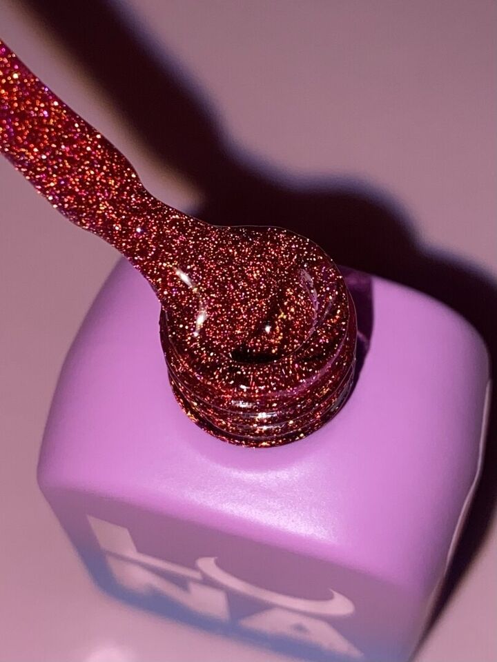 LUNAmoon. Light Acrygel #60 Crimson with shimmer, 13 ml, gel líquido reflectante para fortalecimiento, carmesí con shimmer #3