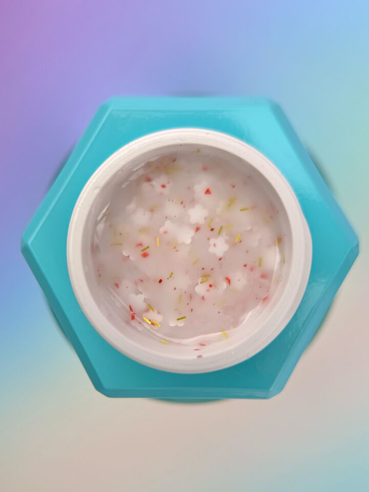 You Are Cute. Builder Gel #20, 15 ml, гель для нарощування з білими квіточками та кольоровими частинками #2