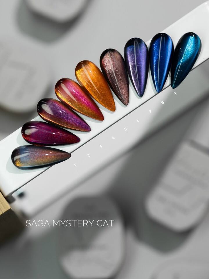 SAGA. Cat's Eye Gel Polish "Mystery Cat", #06, 10 ml. Гель-лак "Котяче око" — SAGA, NAILSMADE