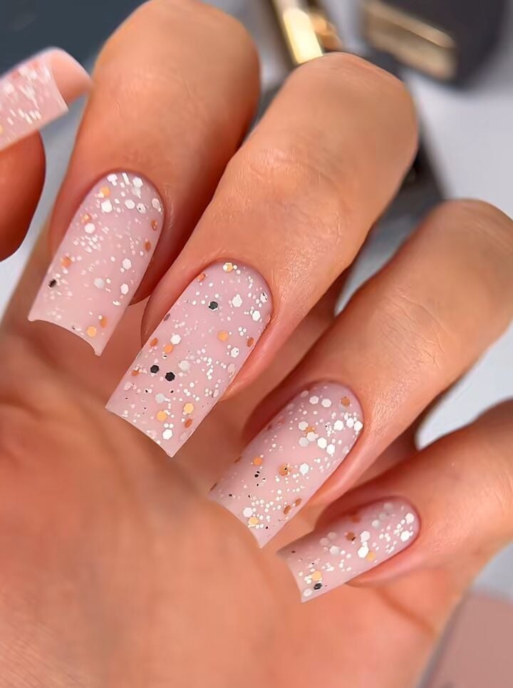 HEYLOVE. Coin Matte Top coat, Silver & Gold, 15 ml, Топ матовий зі срібними та золотистими шестигранниками #2